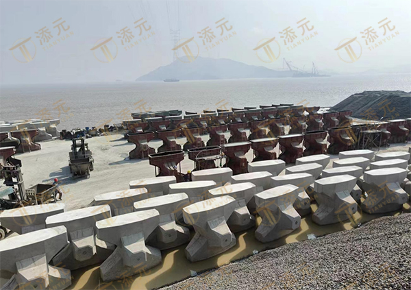 上海扭王字块预制现场(1).jpg